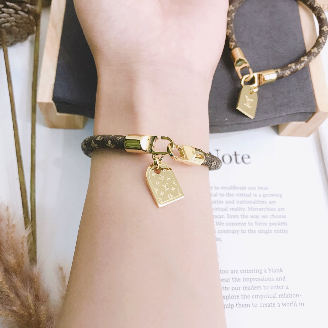 Replica LOUIS VUITTON Bangle