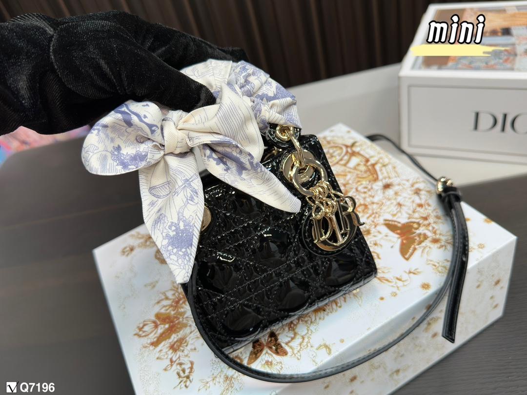 Replica Dior Bag 12*11CM