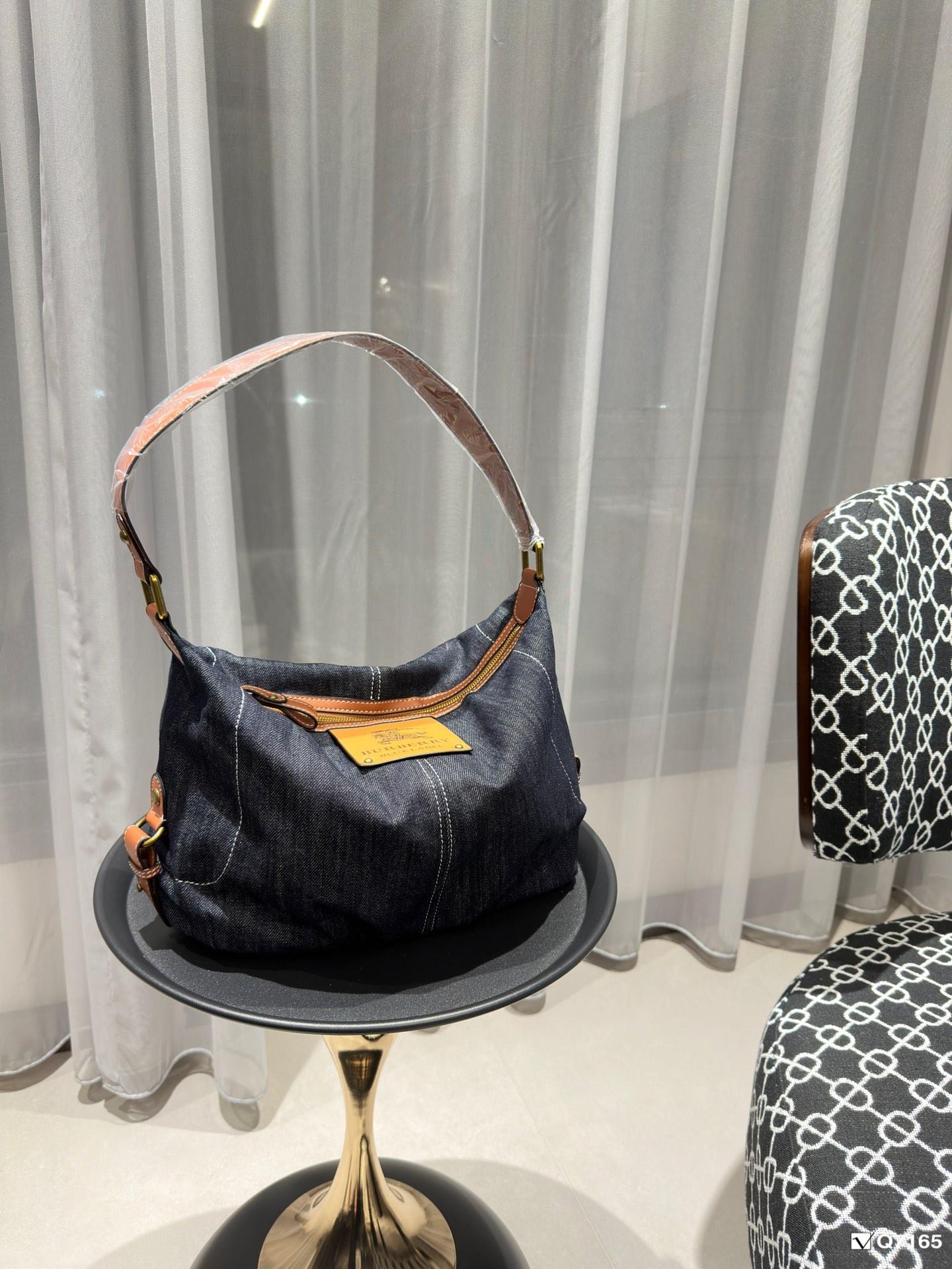 Replica Burberry Bag 26*22CM