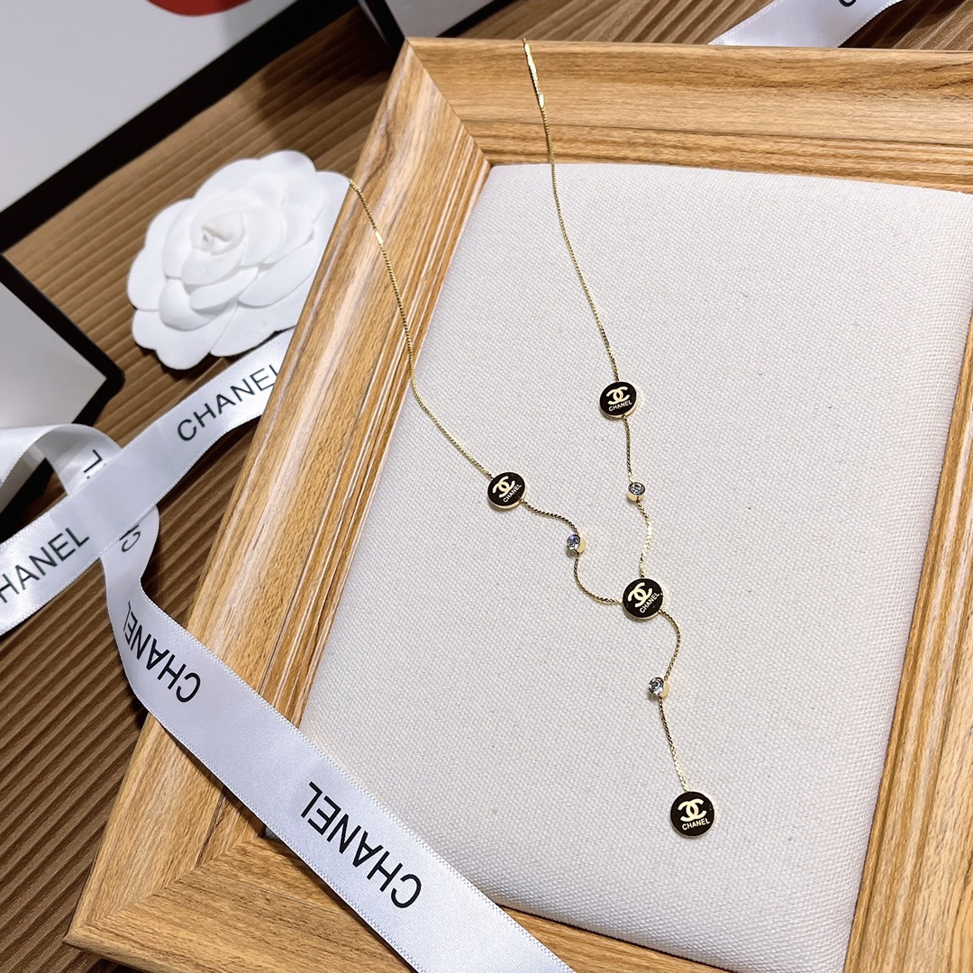 Replica CHANEL Necklace