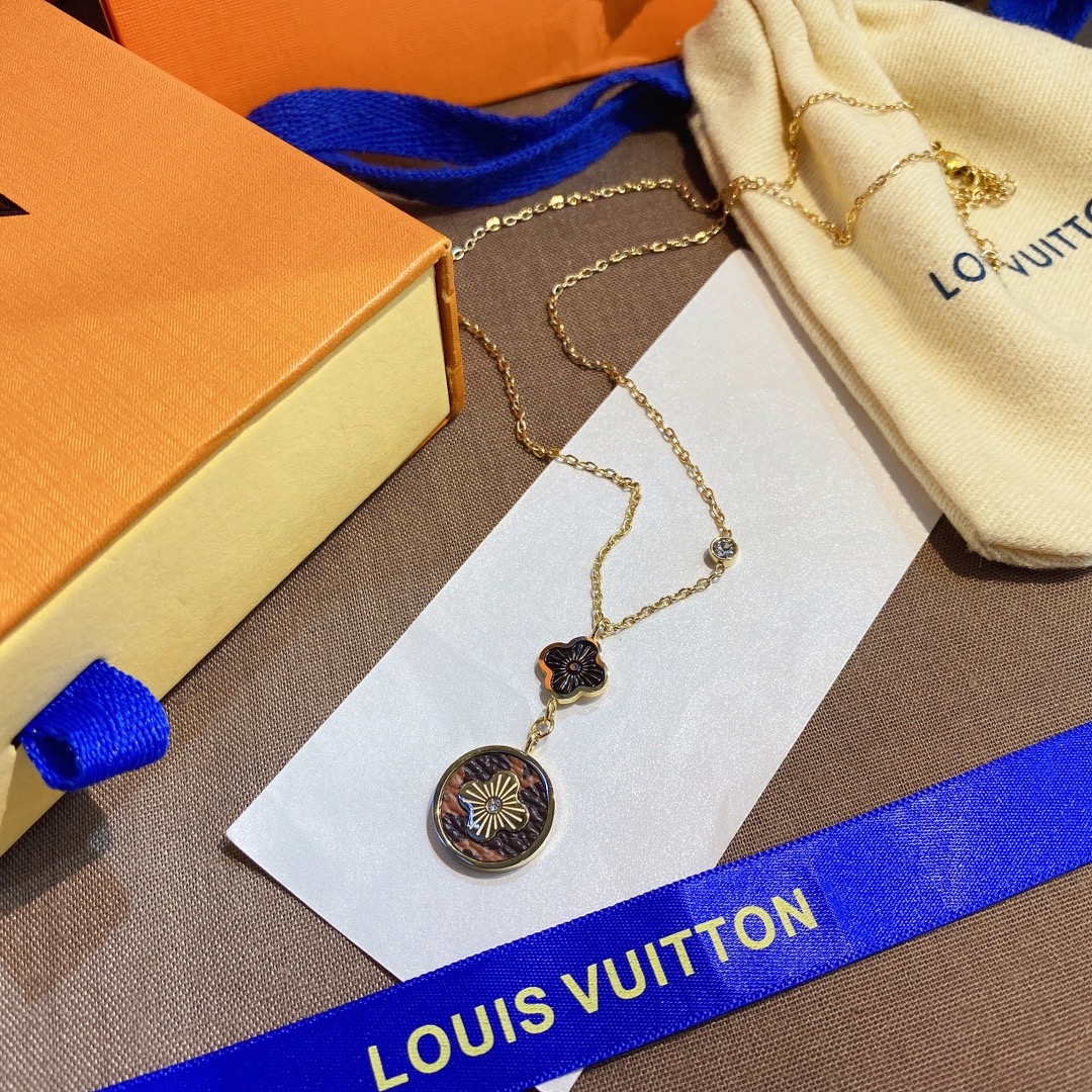 Replica LOUIS VUITTON Necklace