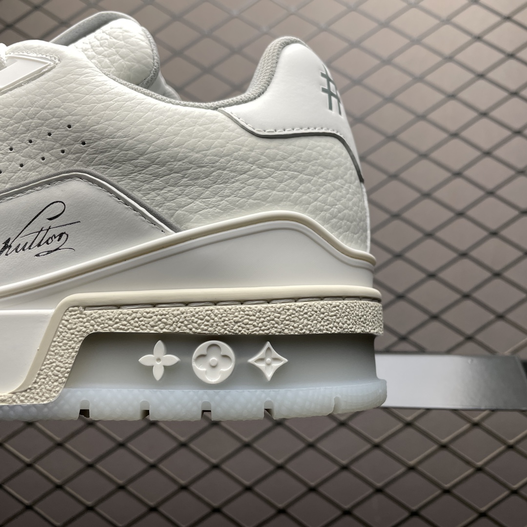 Replica Louis Vuitton Shoe Louis Vuitton LV Trainer Size 35-46c