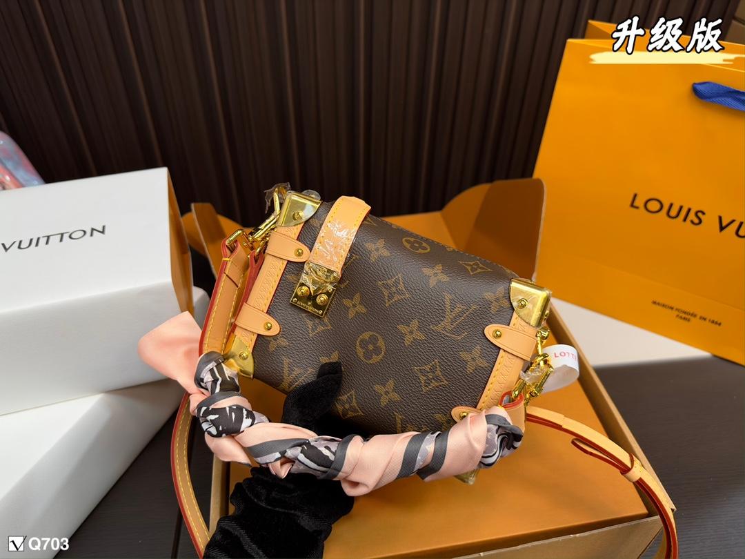 Replica Louis Vuitton Bag 17*12CM/23*16CM