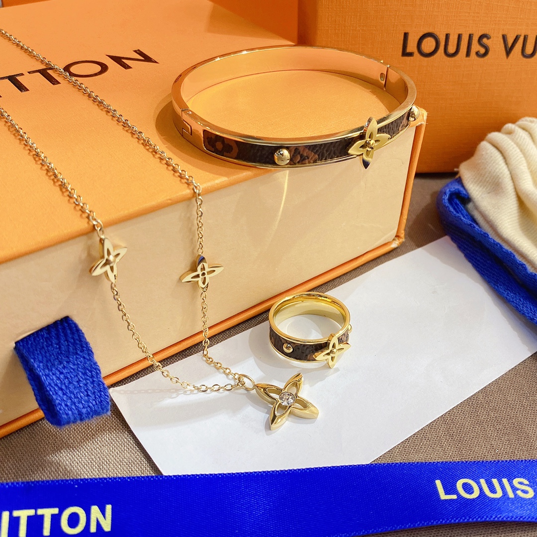 Replica LOUIS VUITTON Necklace