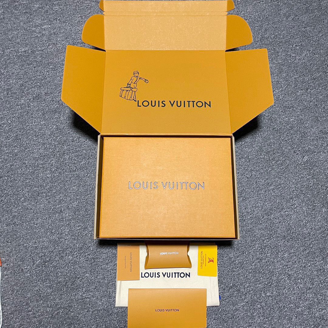 Replica Louis Vuitton Shoe Louis Vuitton LV Trainer Size 38-46C