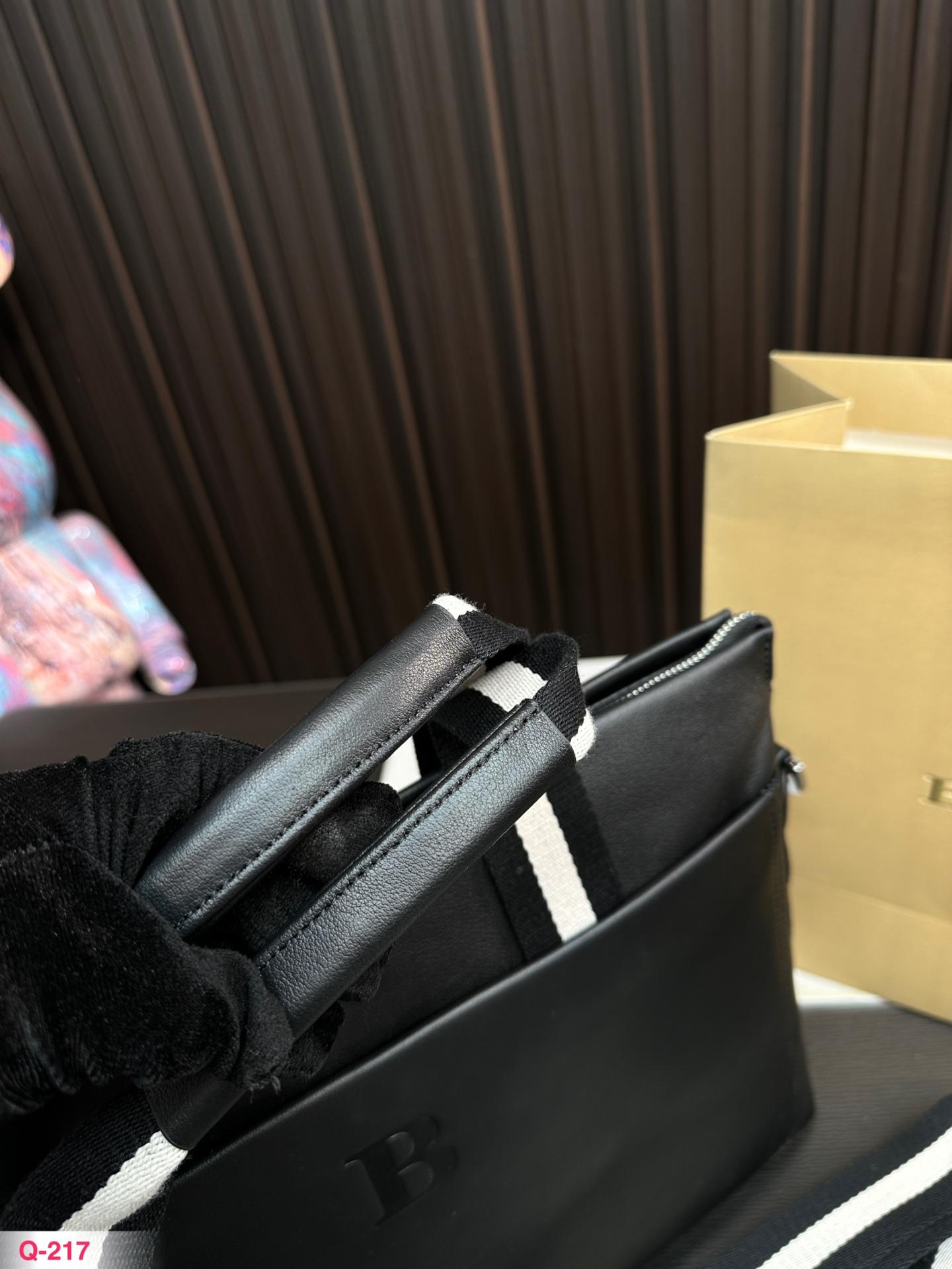 Replica Burberry Bag 28*38CM