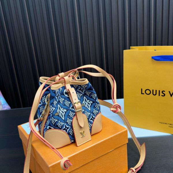 Replica Louis Vuitton Bag 13*14CM
