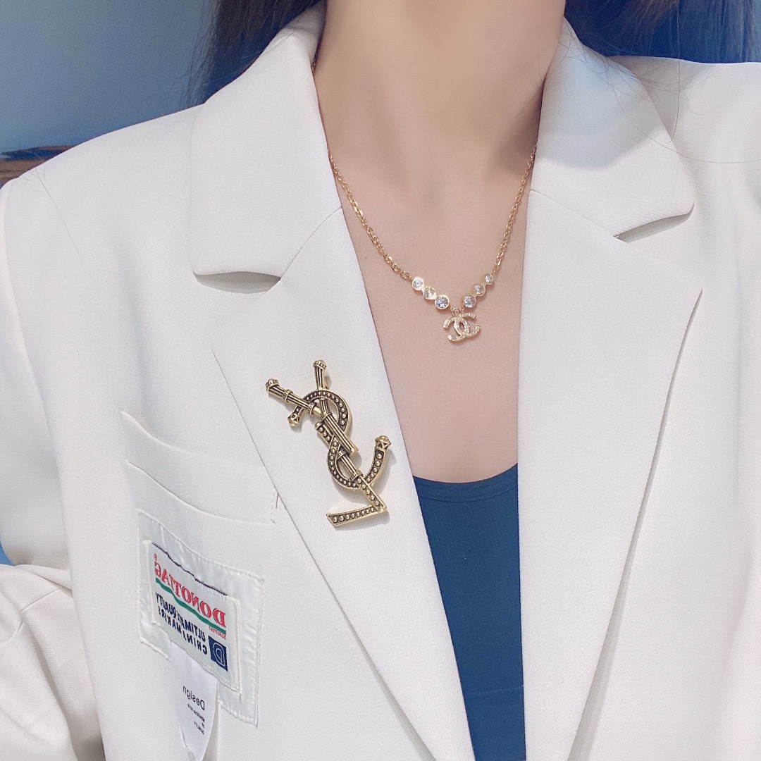 Replica CHANEL Necklace