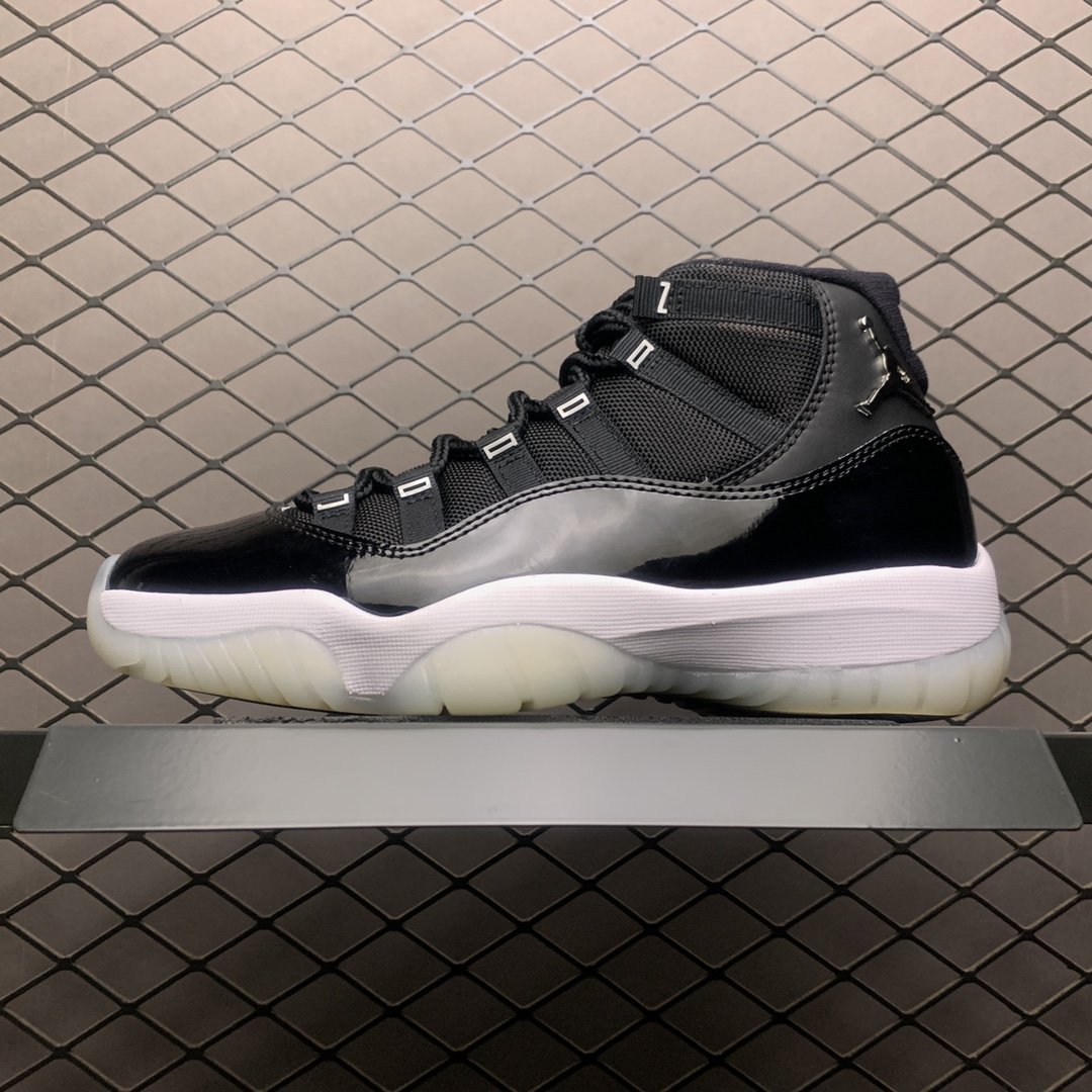 Replica Air Jordan Shoe Air Jordan 11 Silver Eyelets CT8012-011 36-47.5