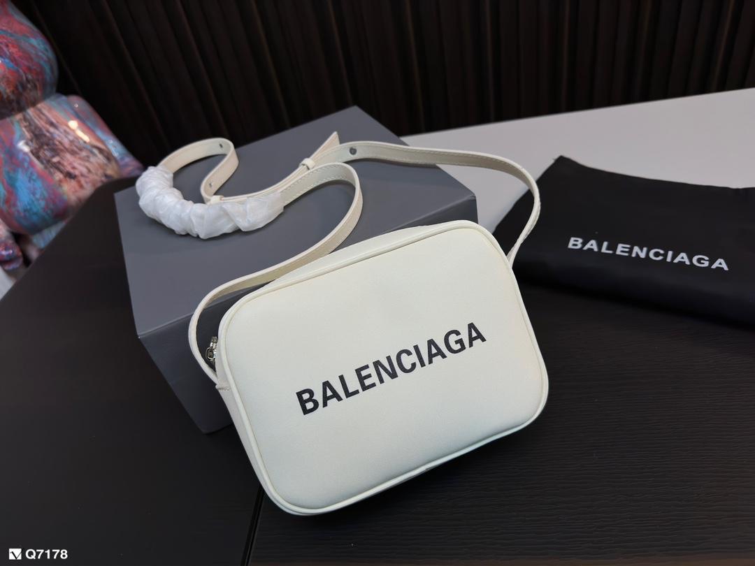 Replica Balenciaga Bag 20*15CM