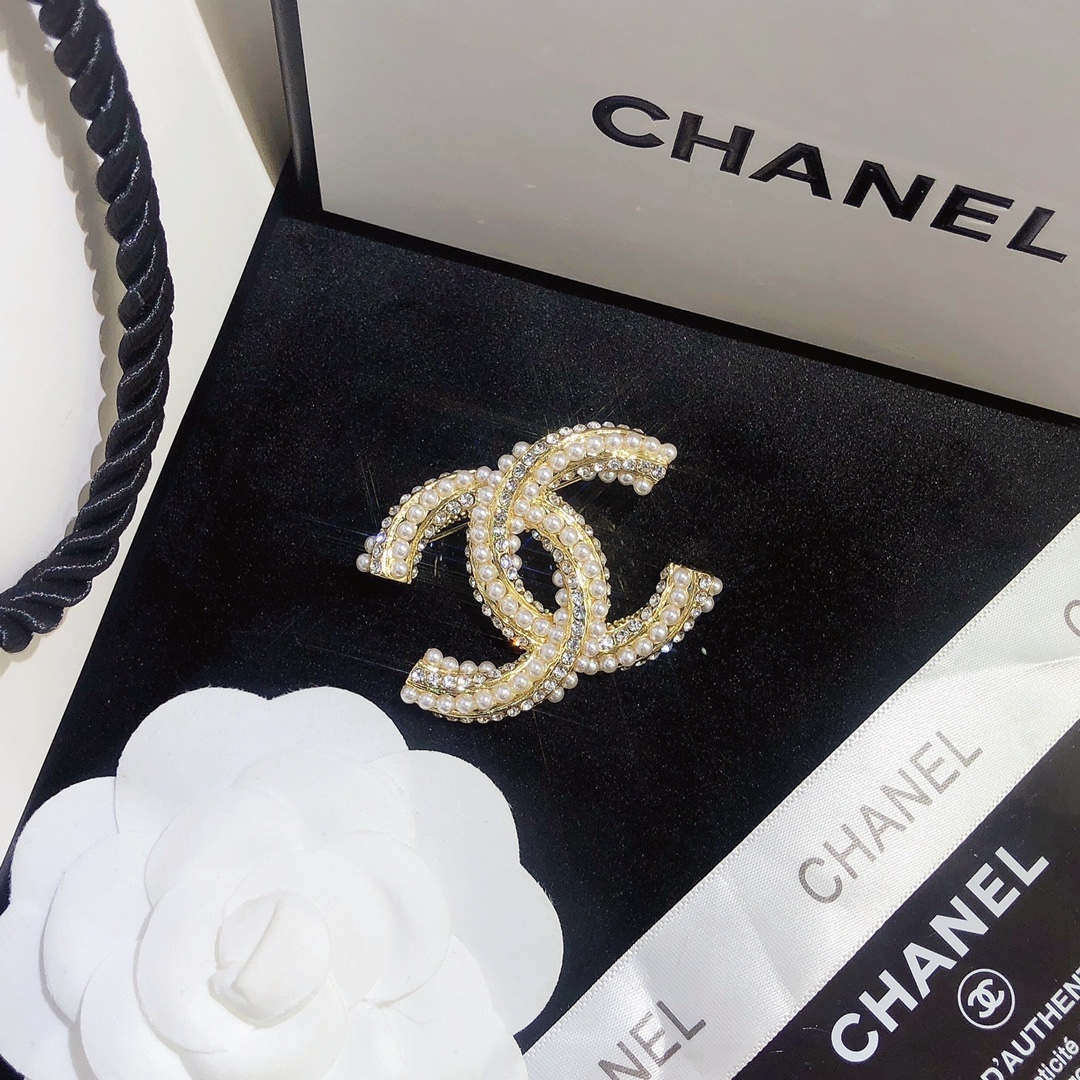 Replica CHANEL Brooch