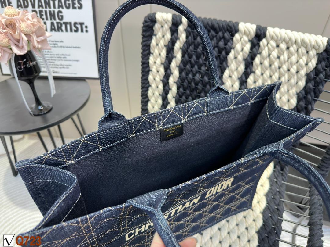 Replica Dior Bag 42*32CM