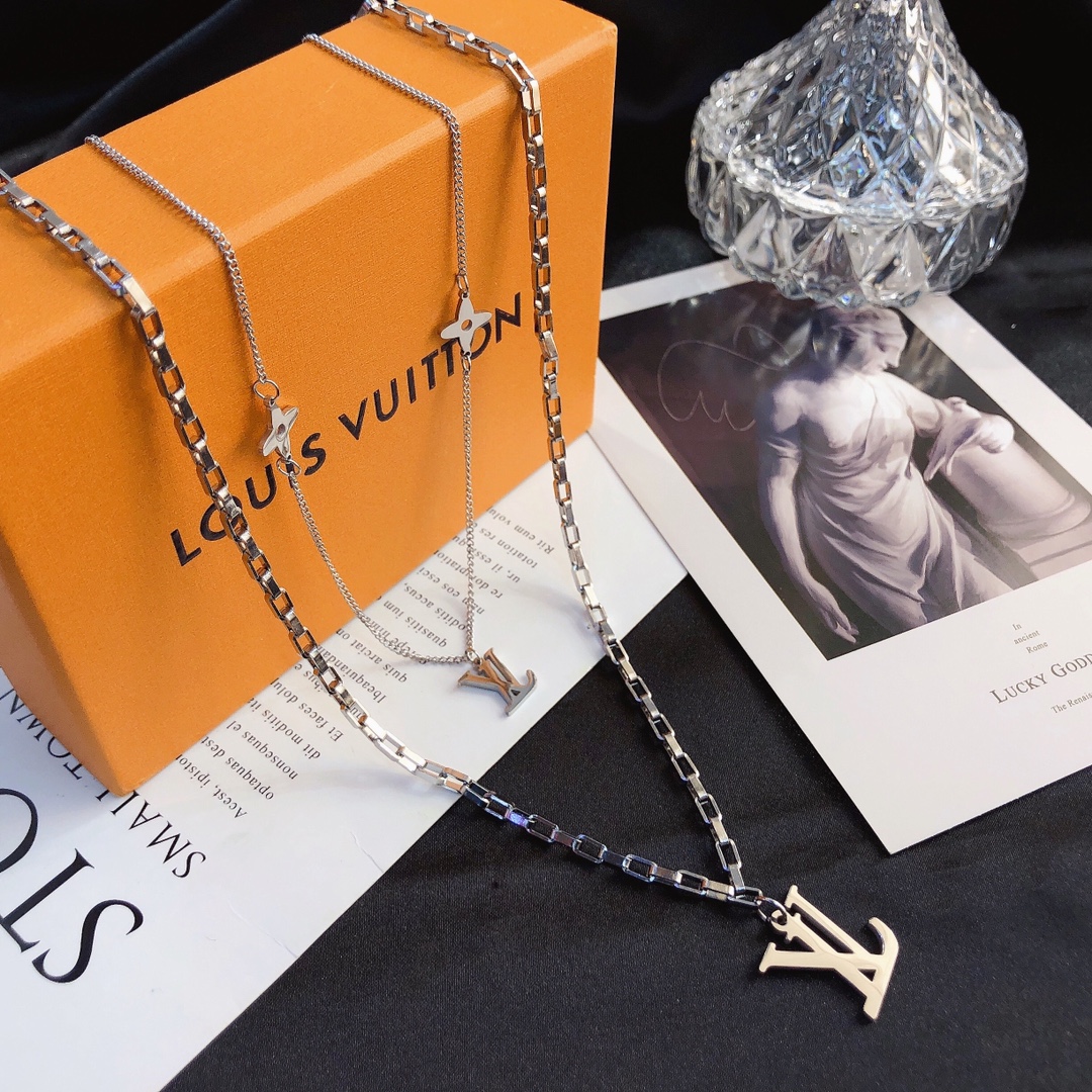 Replica LOUIS VUITTON Necklace