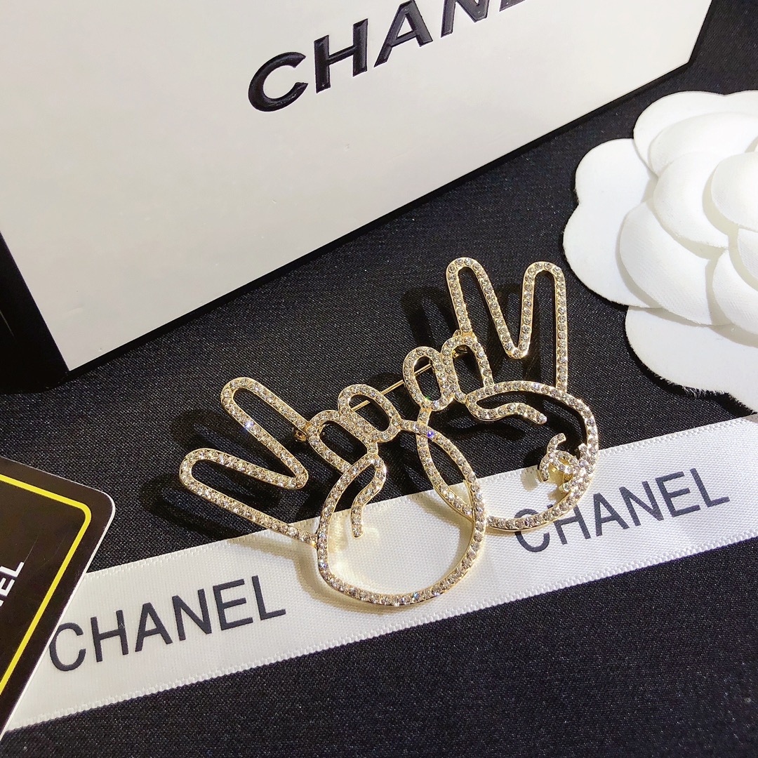 Replica CHANEL Brooch