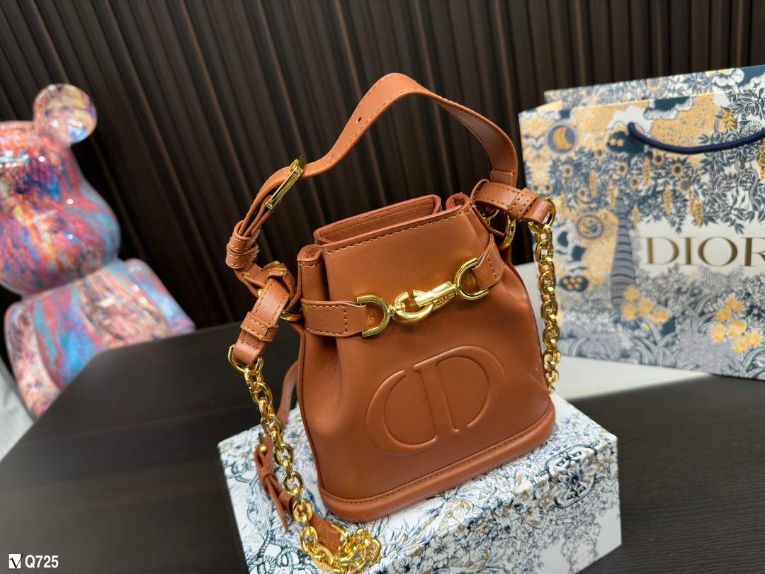 Replica Dior Bag  16*17CM/24*25CM