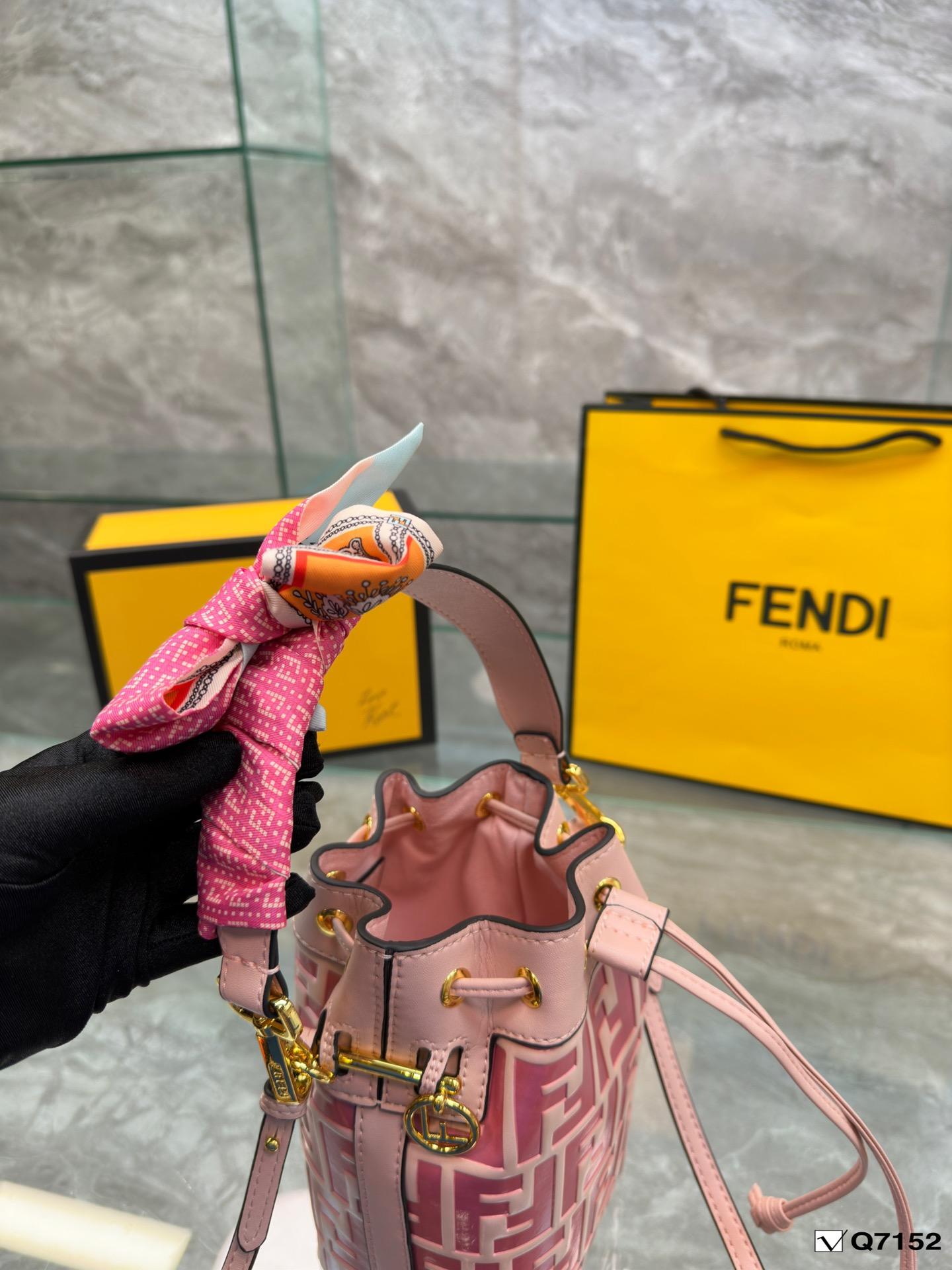 Replica Fendi Bag 15*21CM