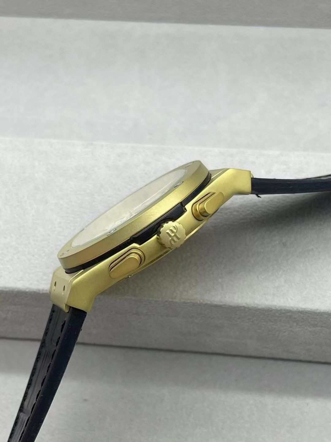Replica Hublot 904l Stainless Steel Quartzl Watch 42MM