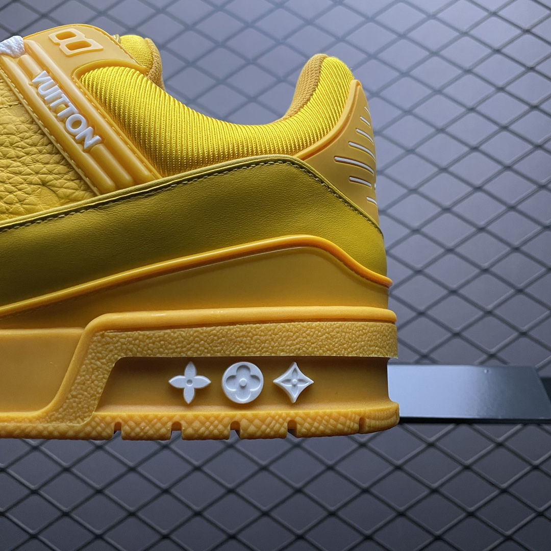 Replica Louis Vuitton Shoe Louis Vuitton LV Trainer Size 38-45 Yellow