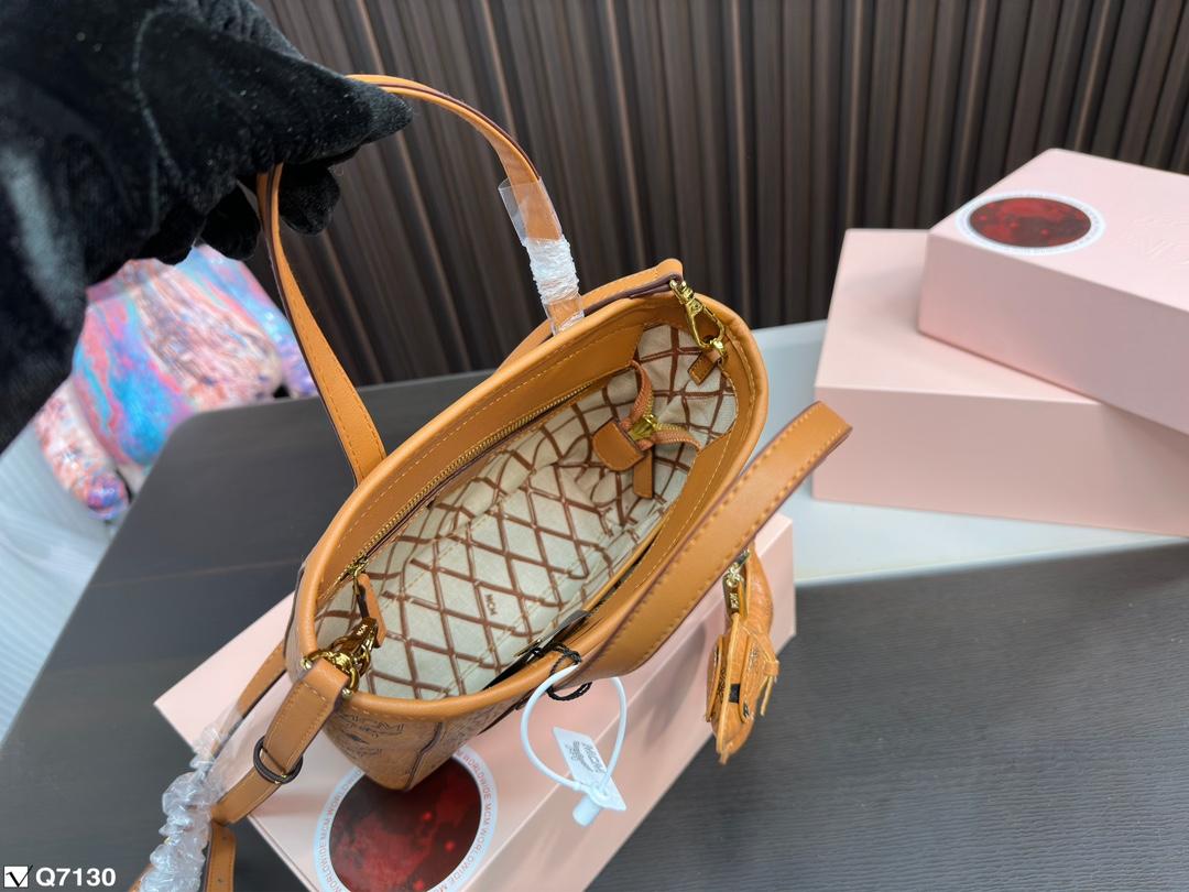Replica MCM Bag 18*19CM