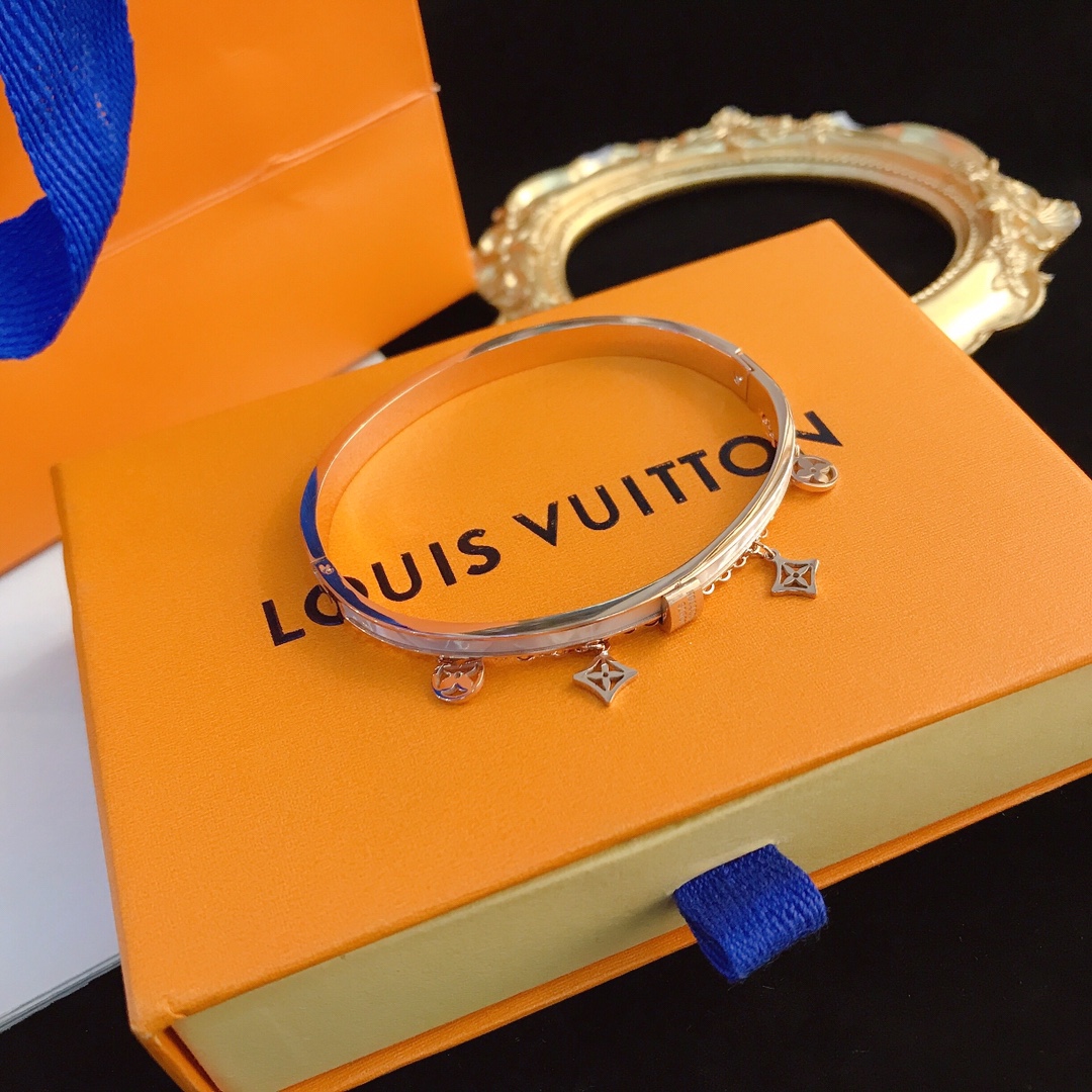 Replica LOUIS VUITTON Bangle