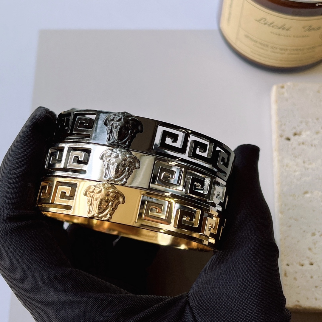 Replica VERSACE Bangle