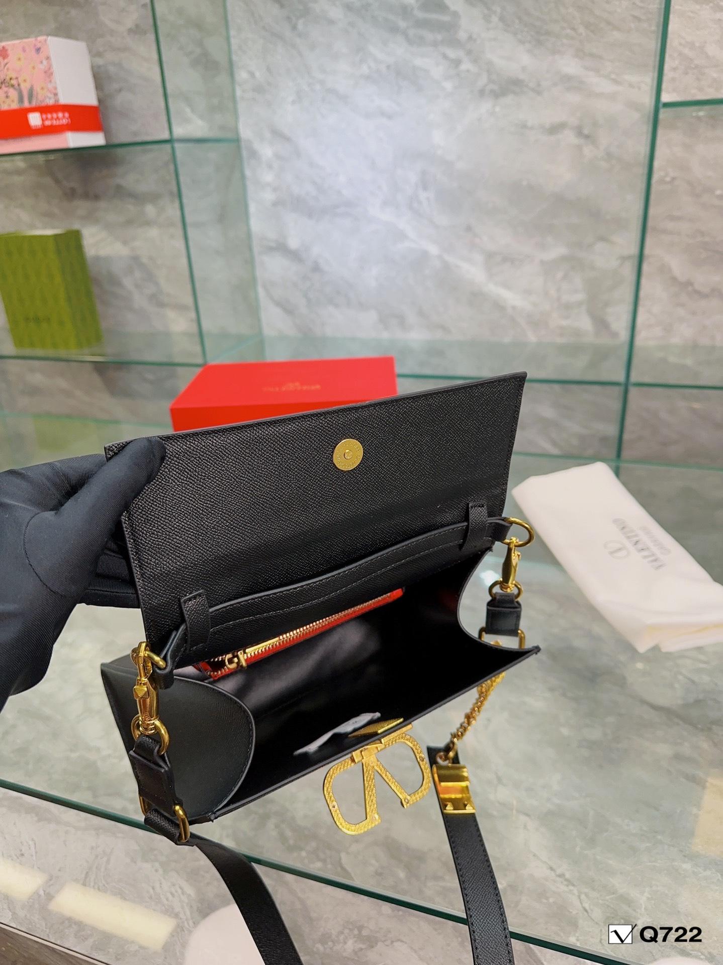 Replica Valentino Bag 26*20CM