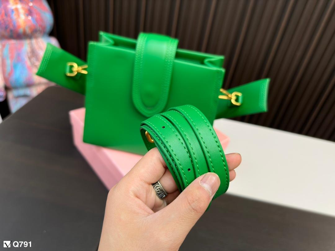 Replica Jacquemus Bag 25*21CM