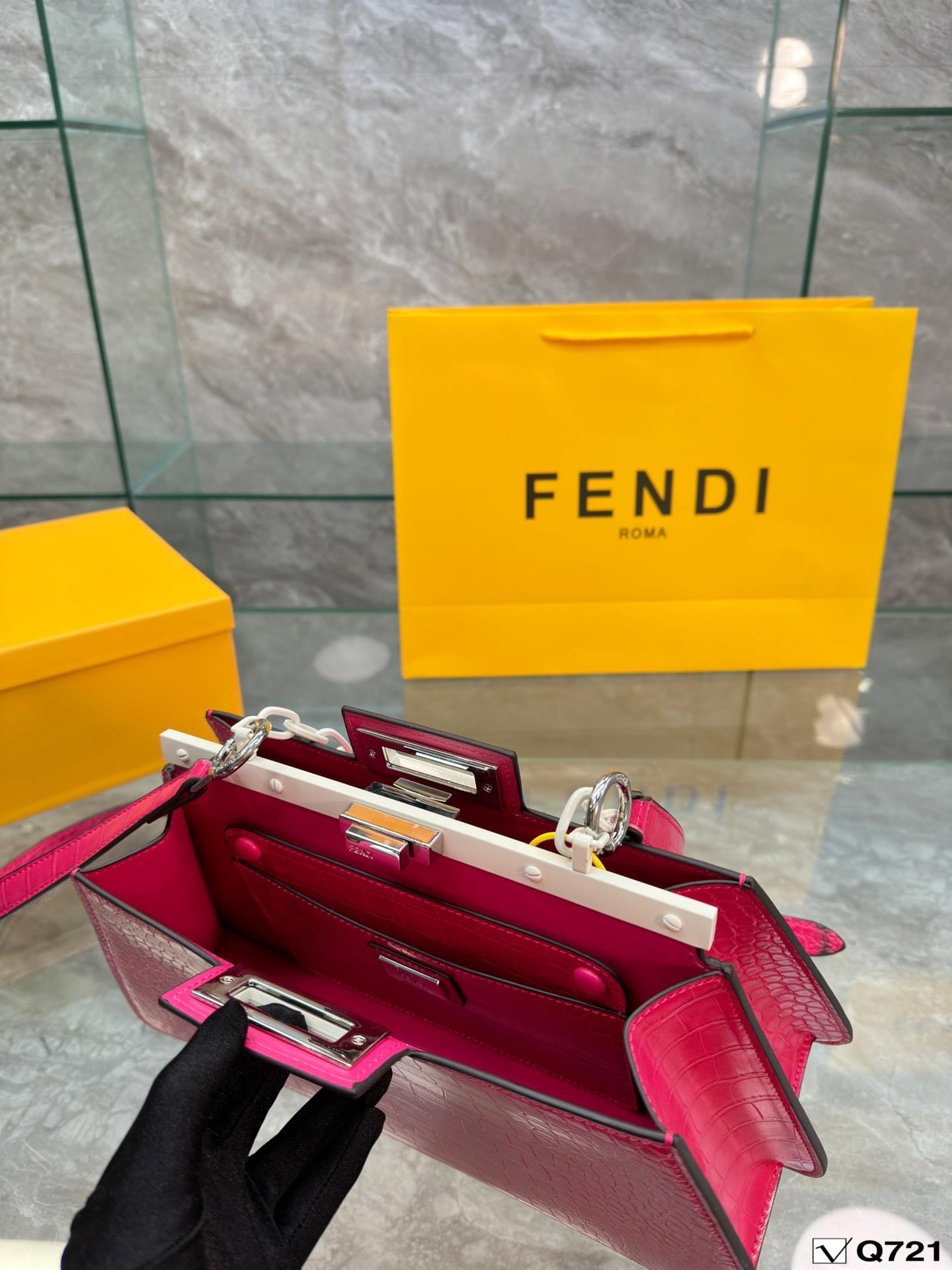 Replica Fendi Bag  30*15CM