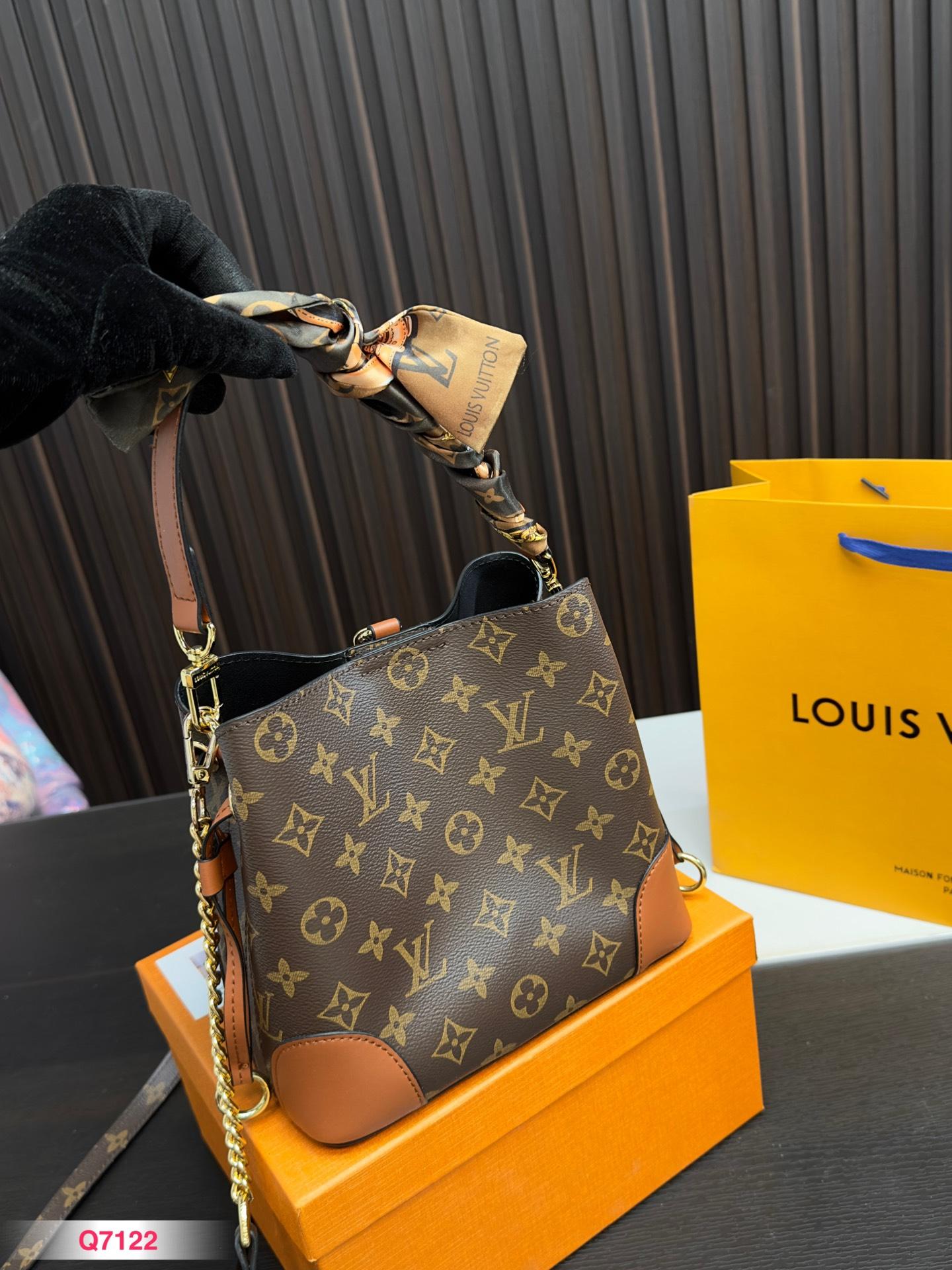 Replica Louis Vuitton Bag 19*20CM
