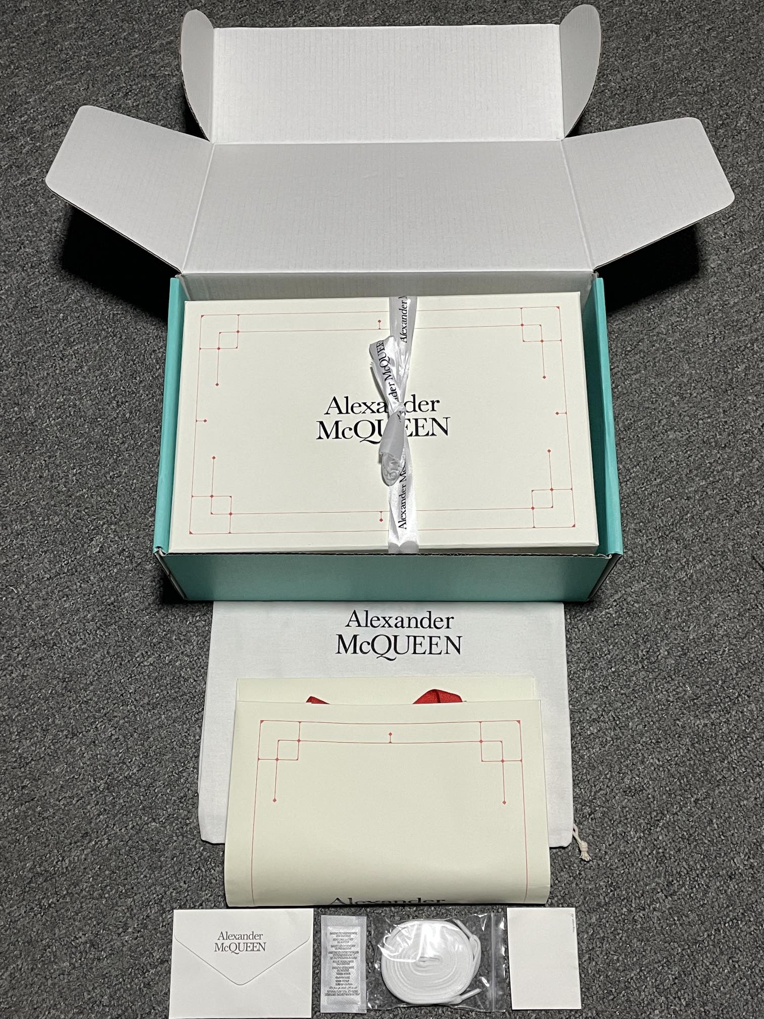 Replica Alexander McQueen Shoe Alexander McQueen size 35-45 with half size.b
