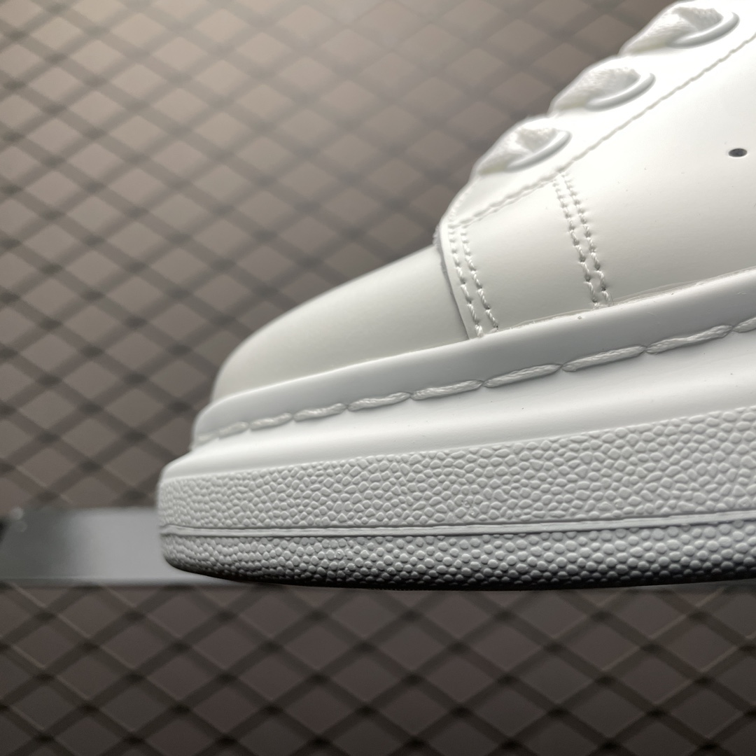 Replica Alexander McQueen Shoe Alexander McQueen size 35-45 with half size.c