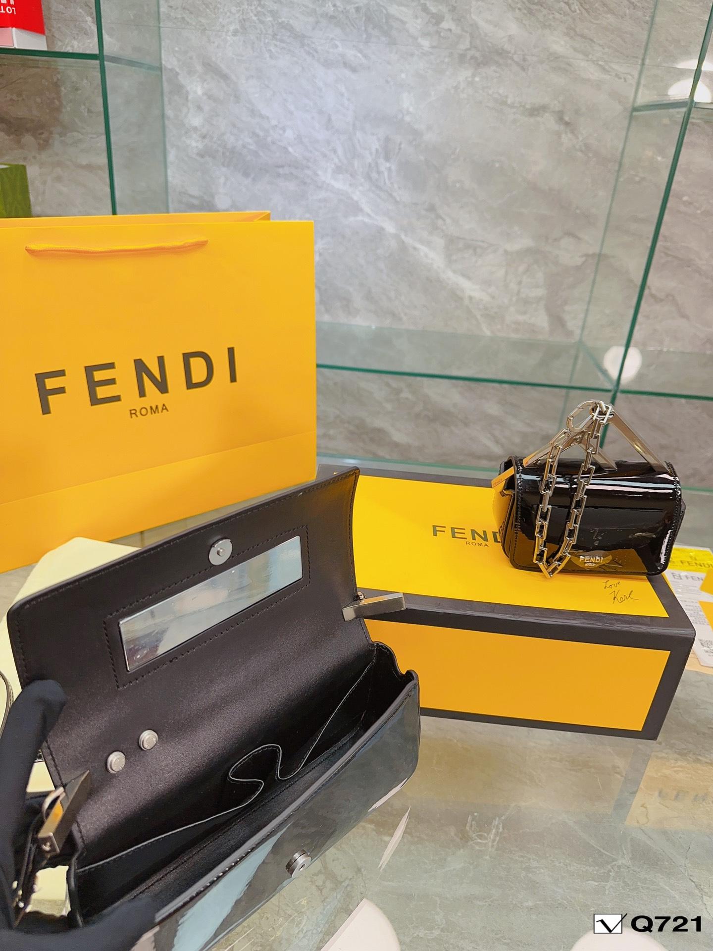 Replica Fendi Bag 15CM/23CM