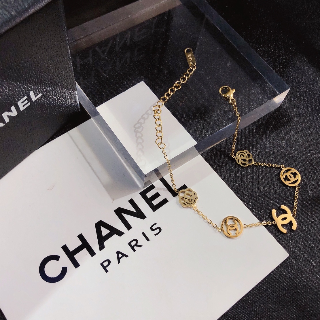 Replica CHANEL Bracelet