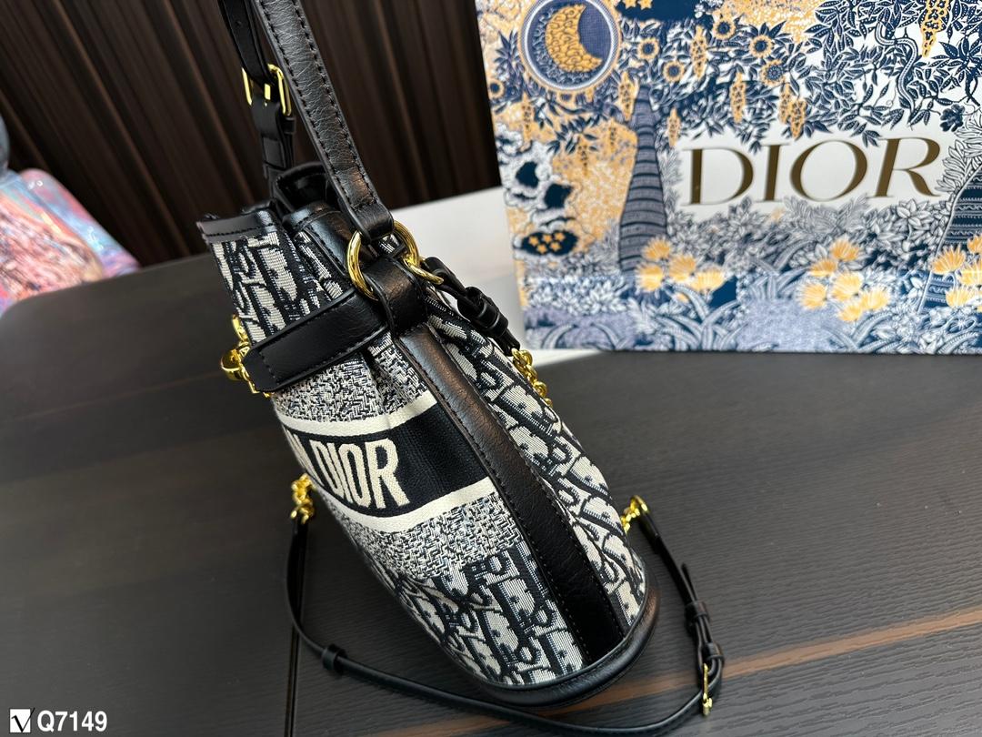 Replica Dior Bag 24*24CM