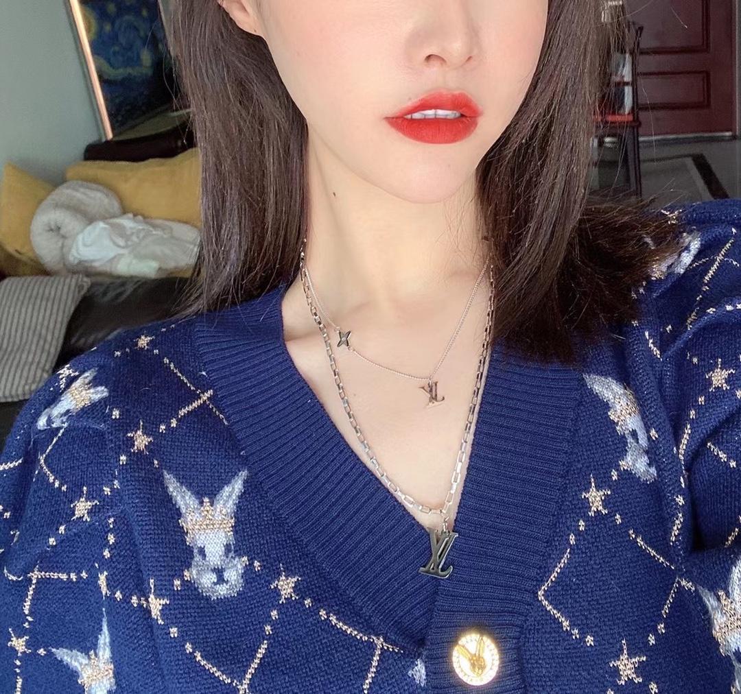 Replica LOUIS VUITTON Necklace