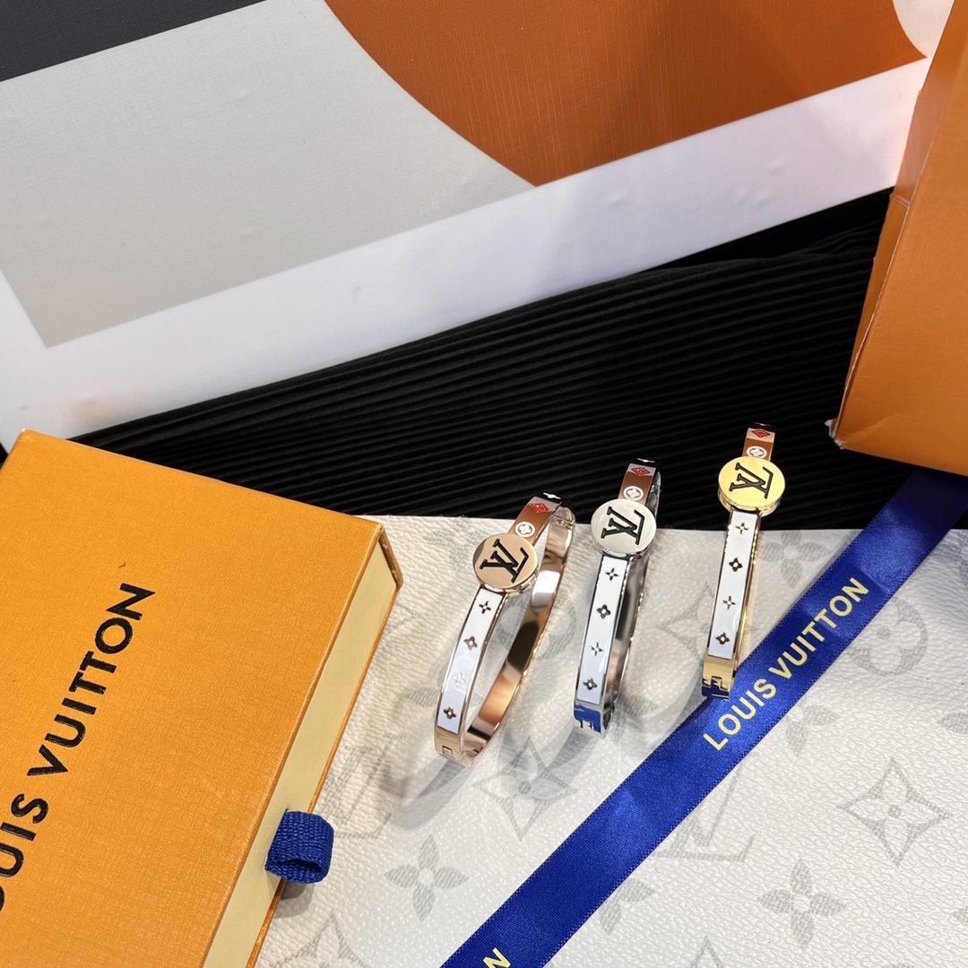 Replica LOUIS VUITTON Bangle