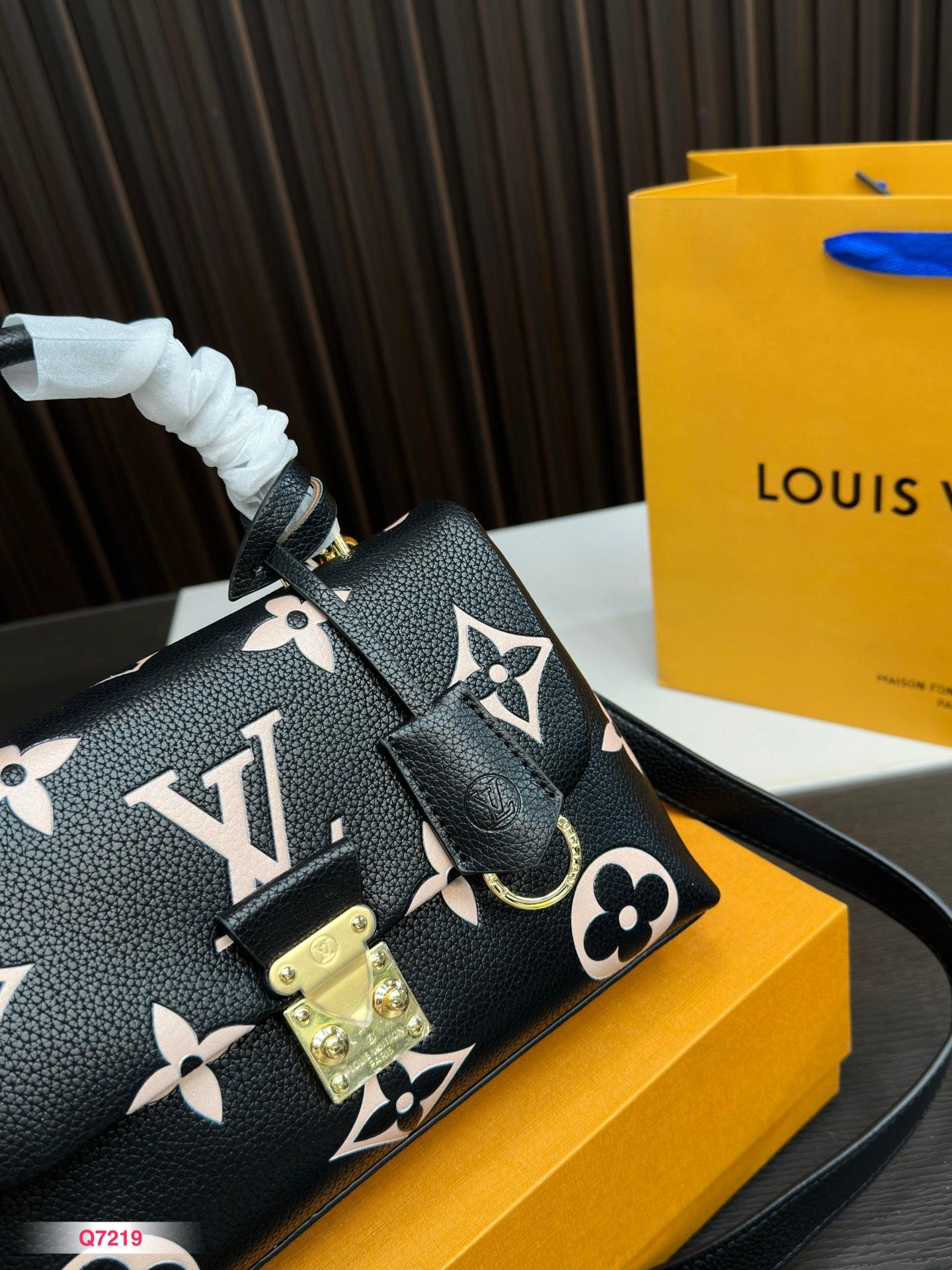 Replica Louis Vuitton Bag 24*15CM