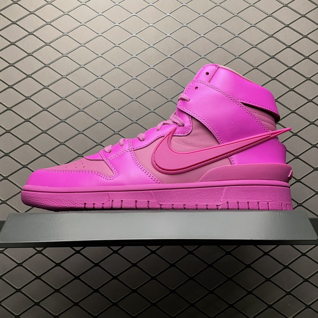 Replica Nike Dunk SB Shoe AMBUSH x  Nike Dunk High Cosmic Fuchsia CU7544-600 36-47.5