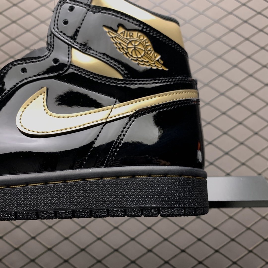 Replica Air Jordan Shoe Air Jordan 1 High OG GS Black Metallic Gold 555088-032 Size 40-4