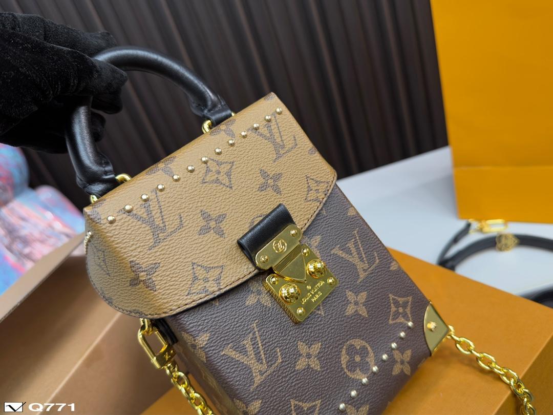 Replica Louis Vuitton Bag 12*17CM