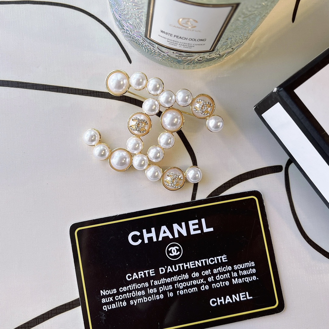 Replica CHANEL Brooch