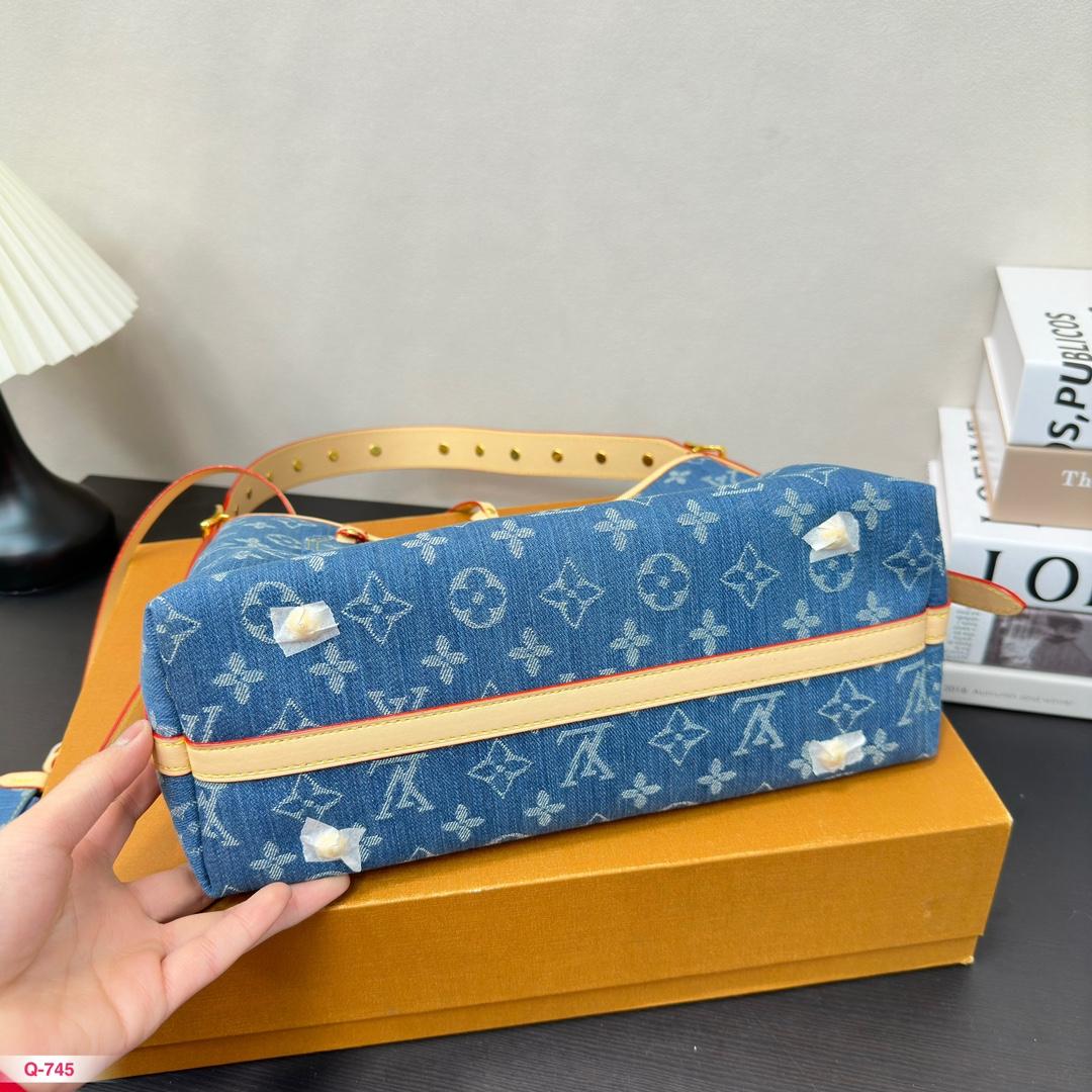 Replica Louis Vuitton Bag 30*21CM
