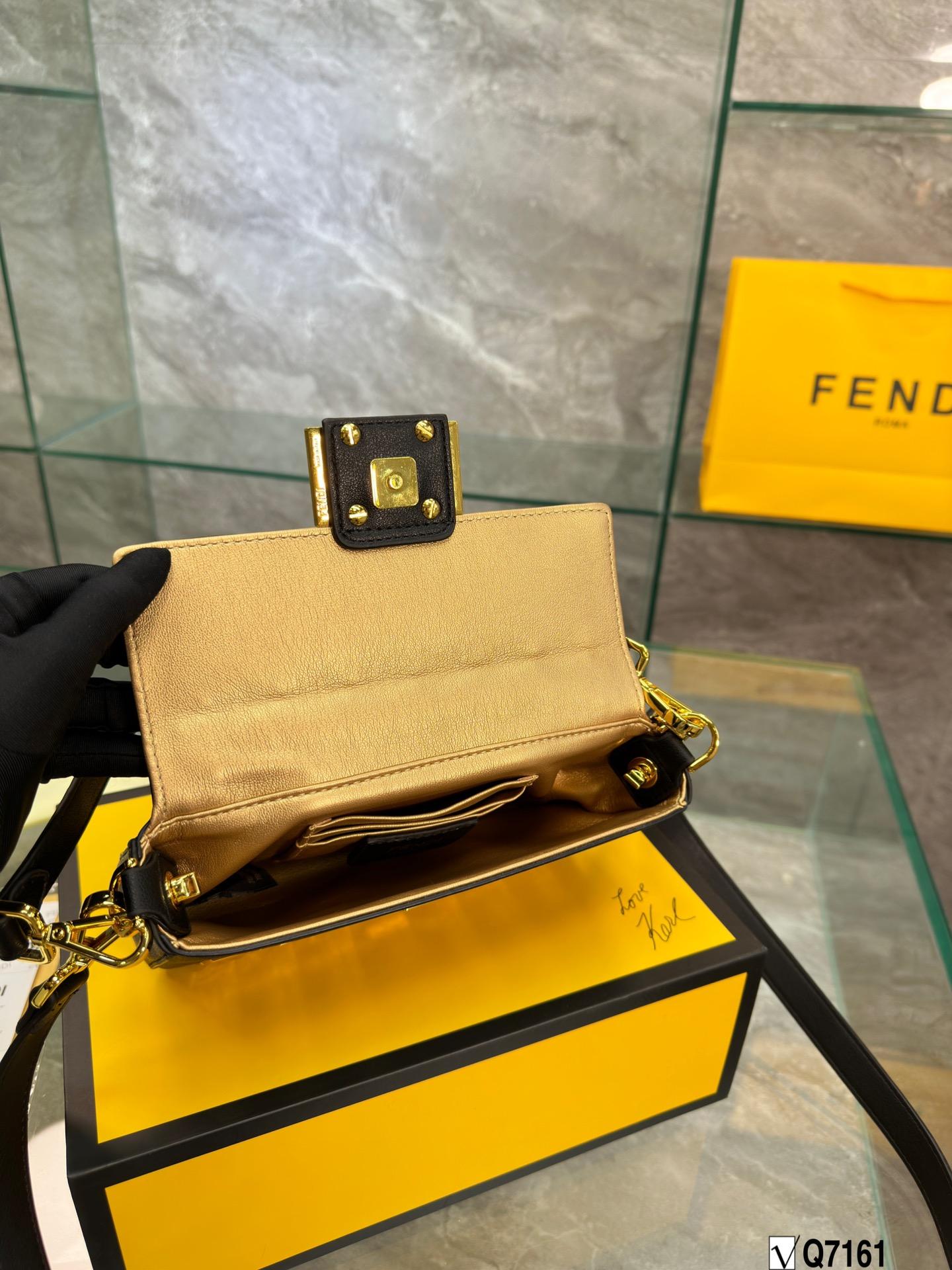 Replica Fendi Bag 22*13CM