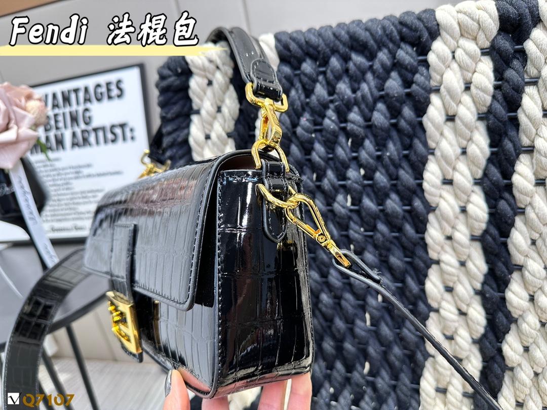 Replica Fendi Bag 26*15CM