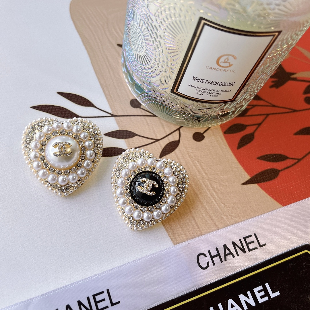 Replica CHANEL Brooch