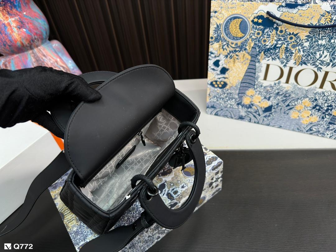 Replica Dior Bag  17*20CM/17*14CM
