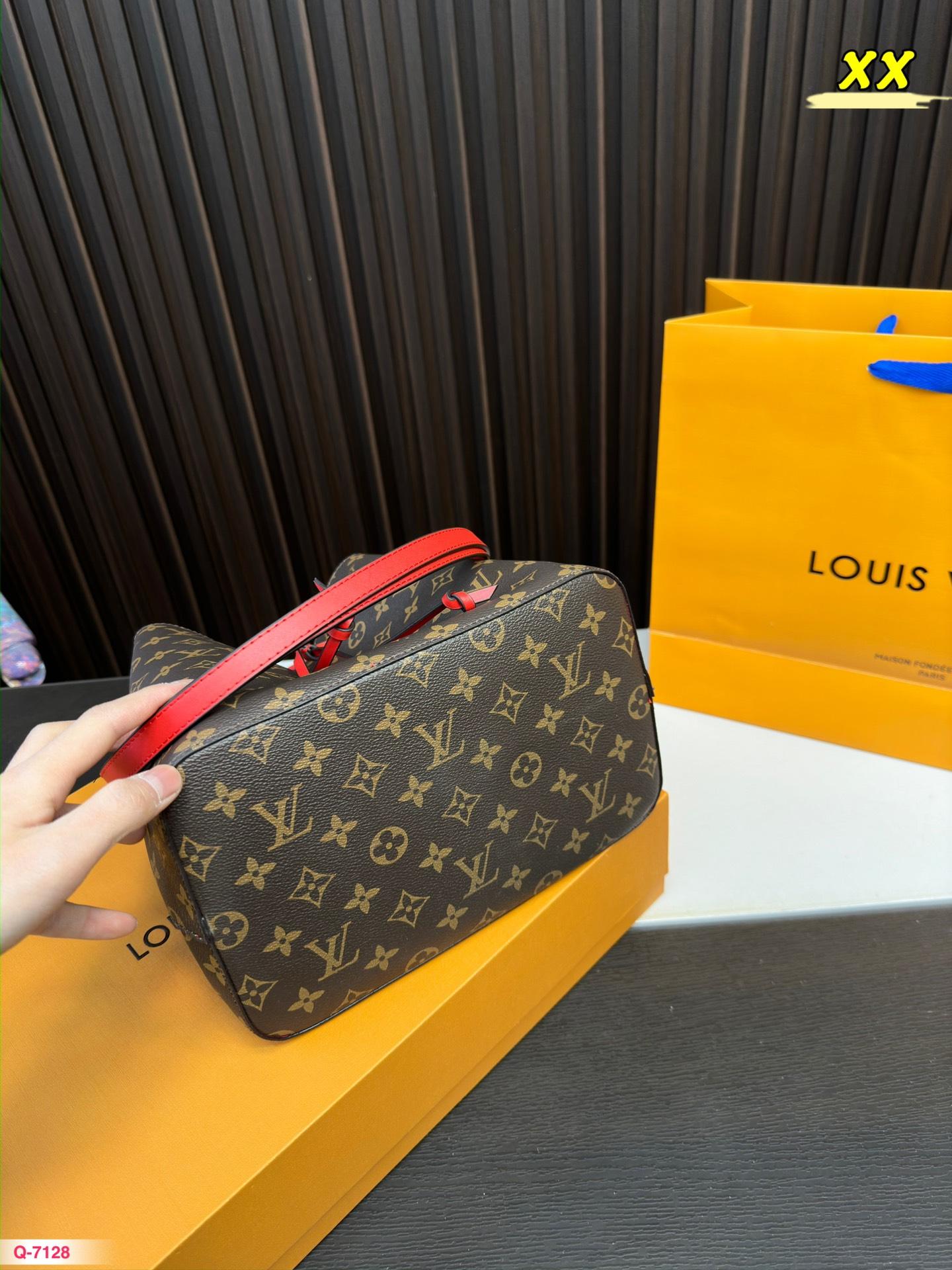 Replica Louis Vuitton Bag 25*25CM