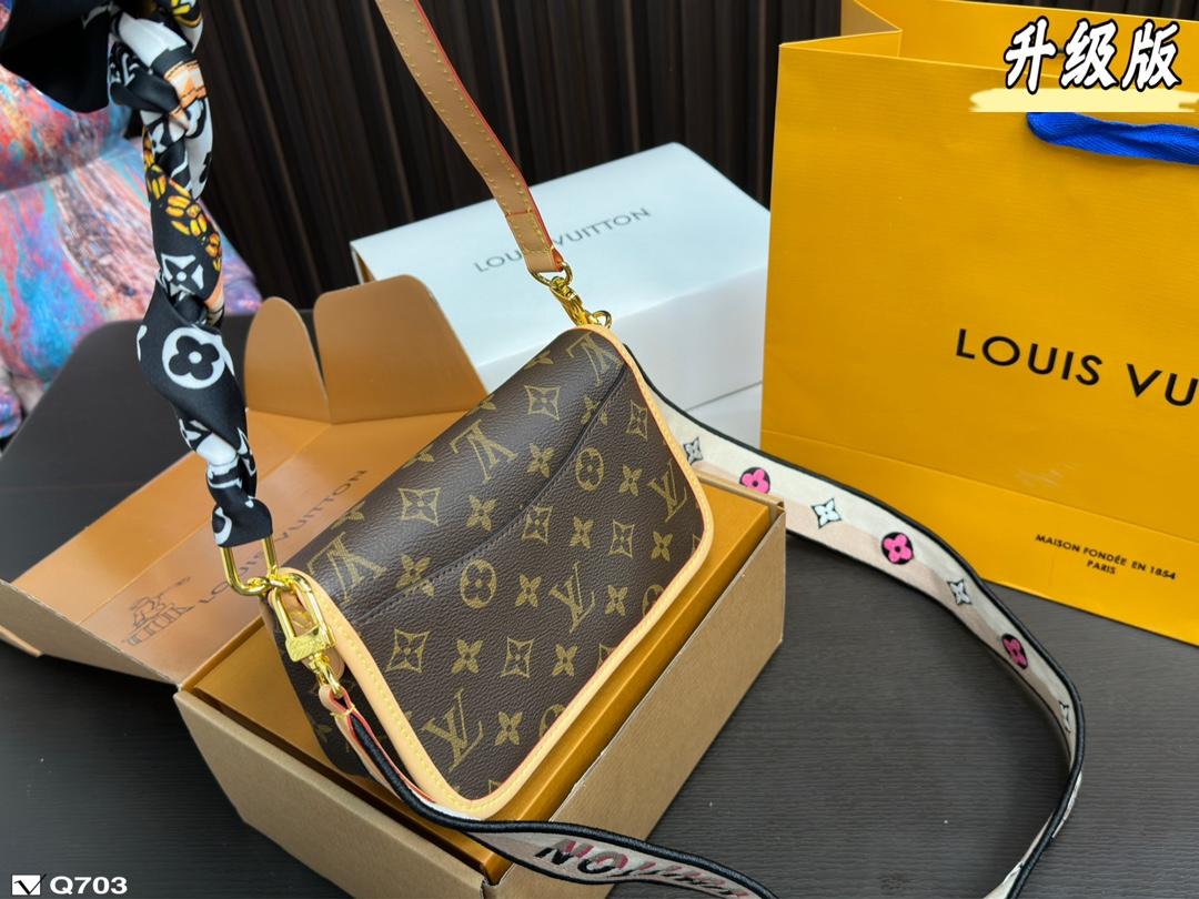Replica Louis Vuitton Bag 24*16CM/20*12CM