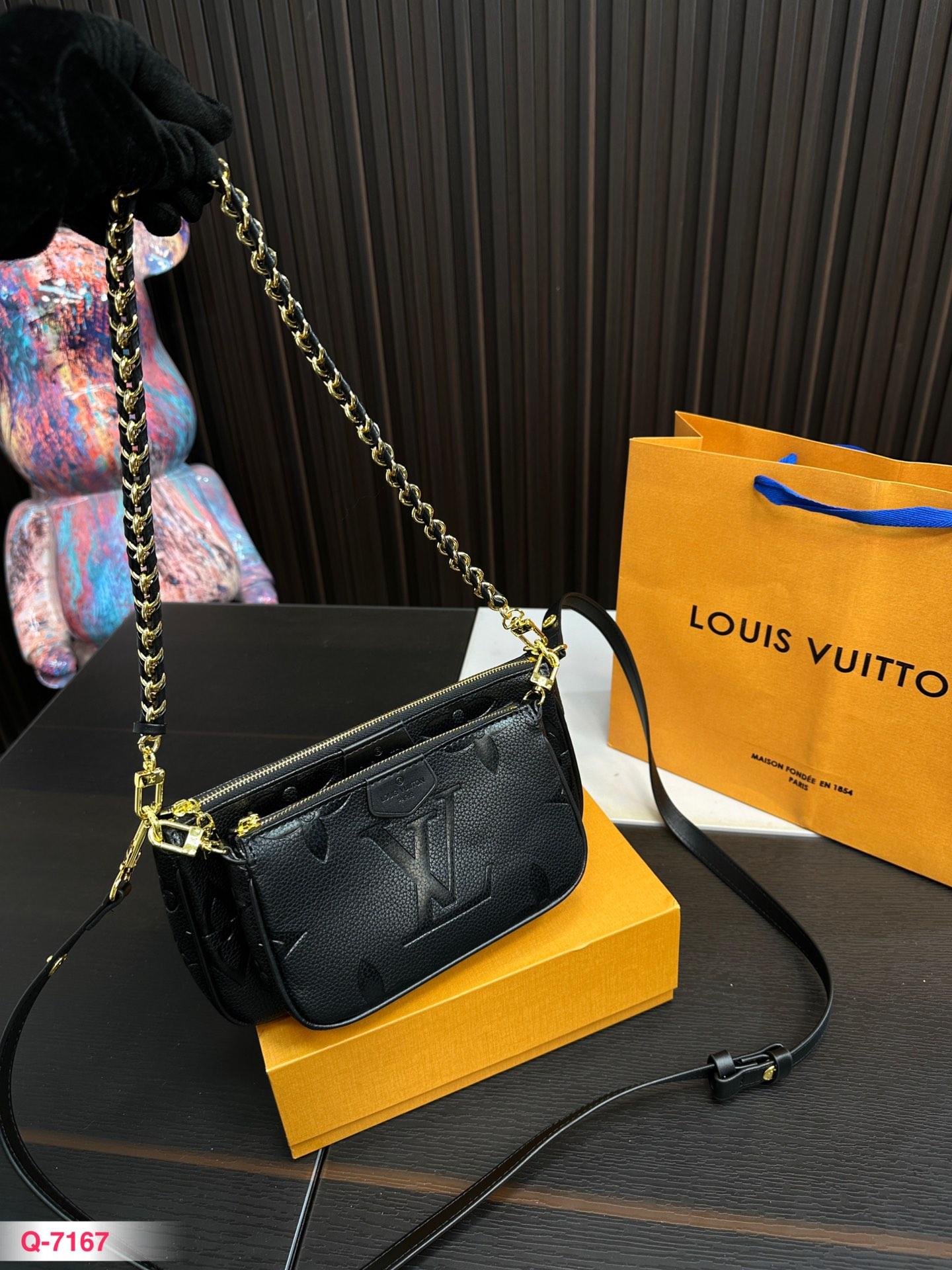 Replica Louis Vuitton Bag 12*23CM