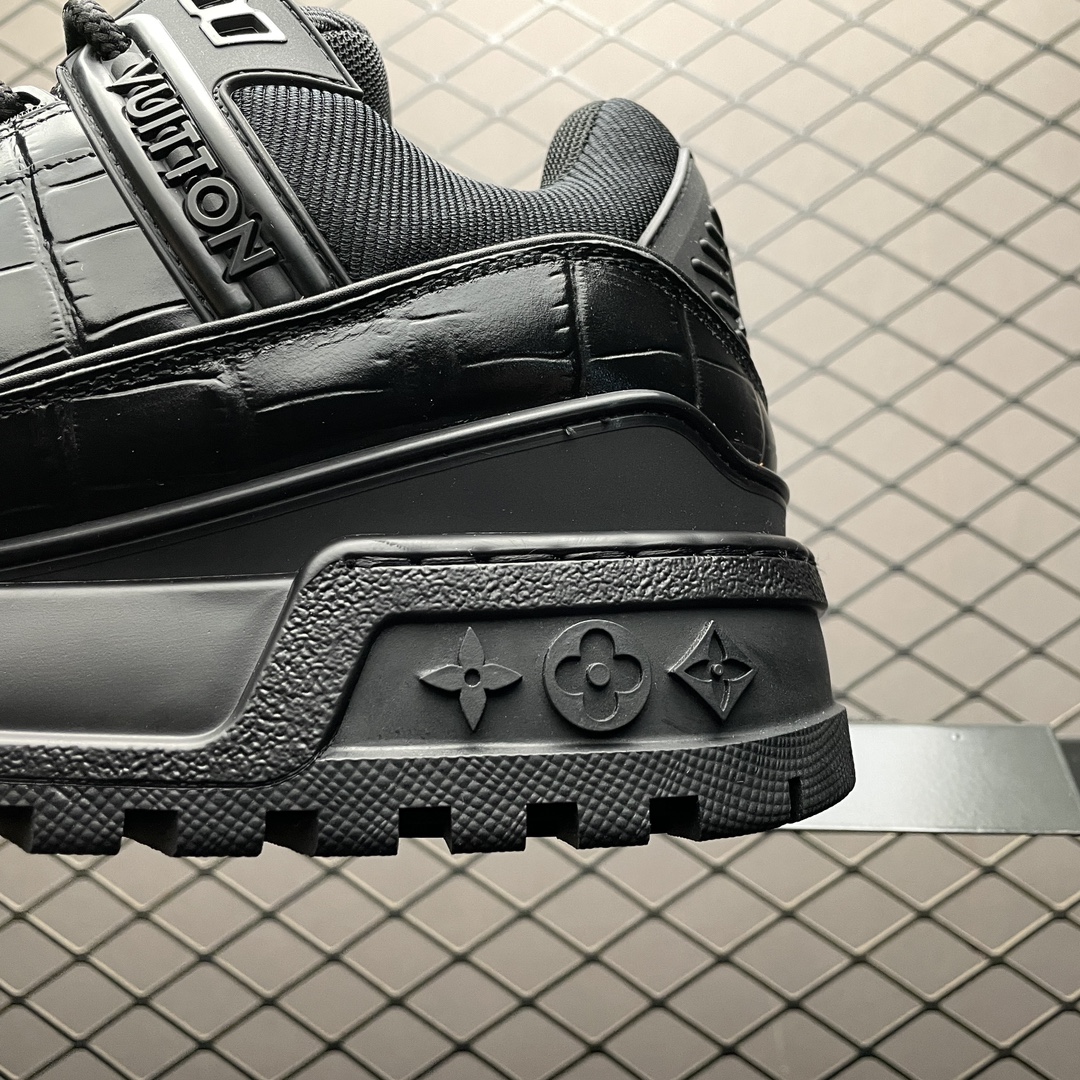 Replica Louis Vuitton Shoe Louis Vuitton LV Trainer size 35-46e